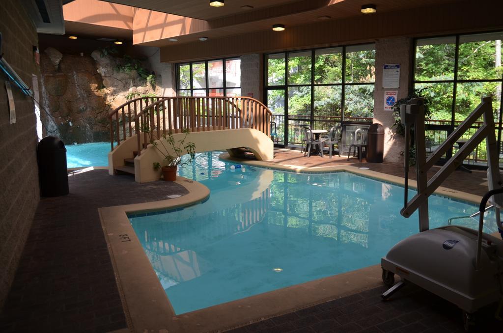 Zoders Inn And Suites 개틀린버그 외부 사진