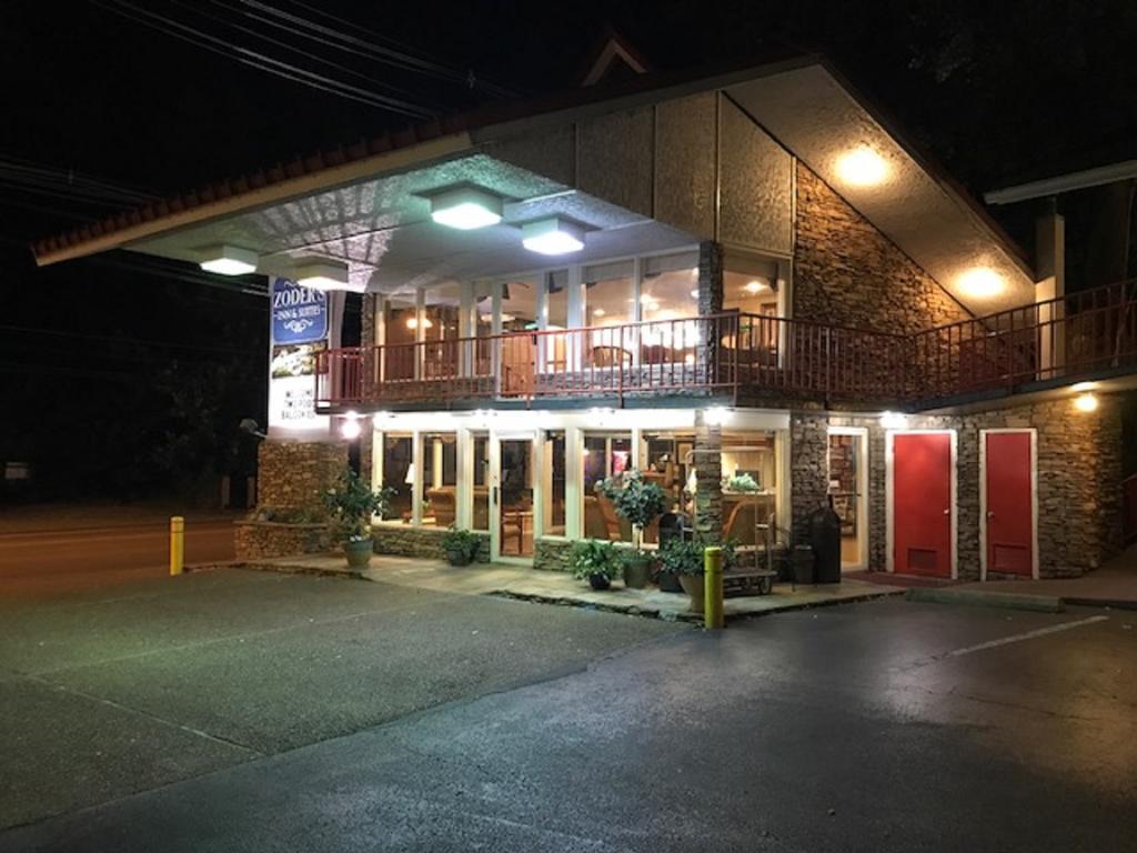 Zoders Inn And Suites 개틀린버그 외부 사진