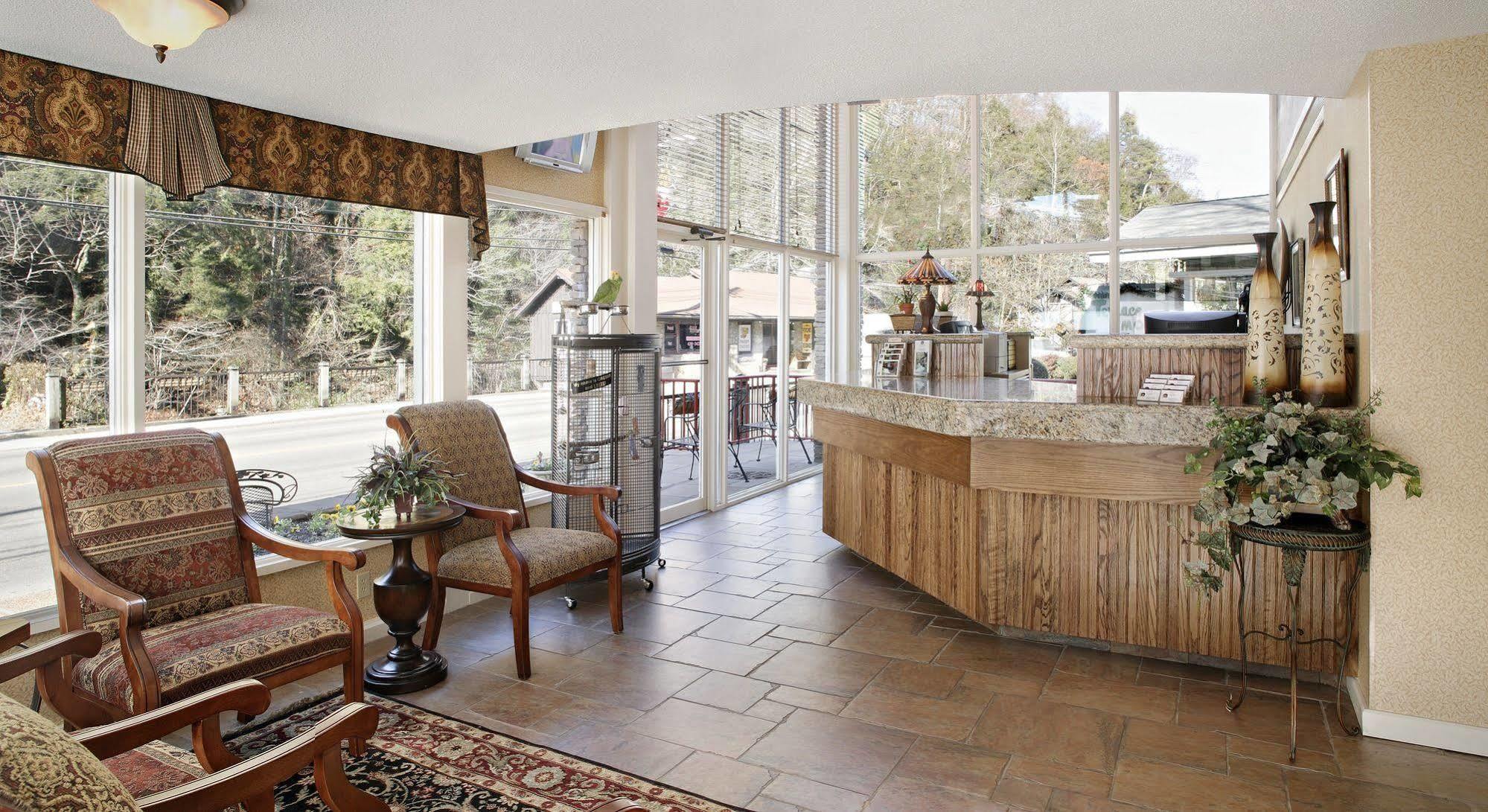 Zoders Inn And Suites 개틀린버그 외부 사진